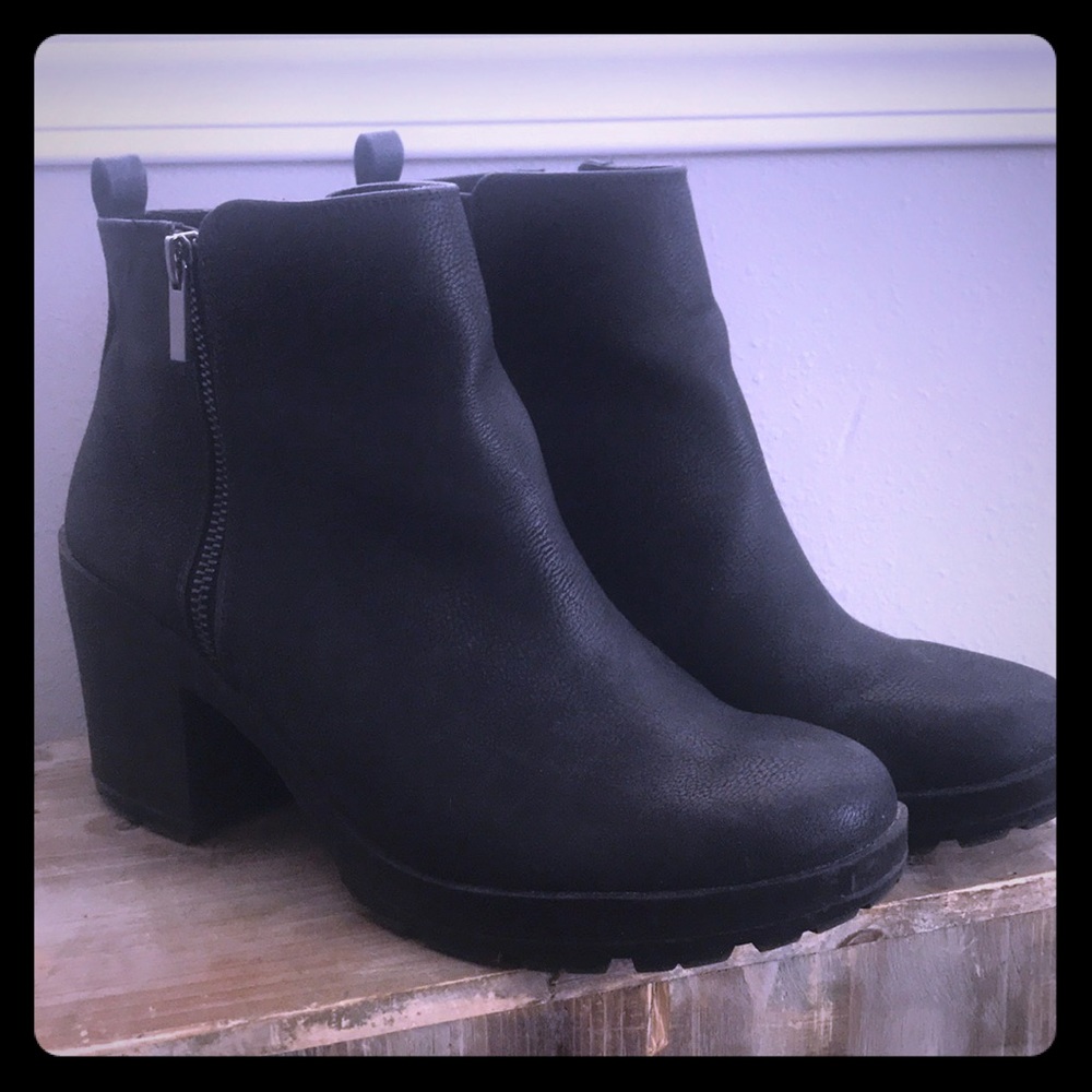 Mix no. 6 black boots